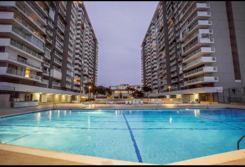 Downtown Beachfront Isla Verde Luxury Apartment 산후안 외부 사진
